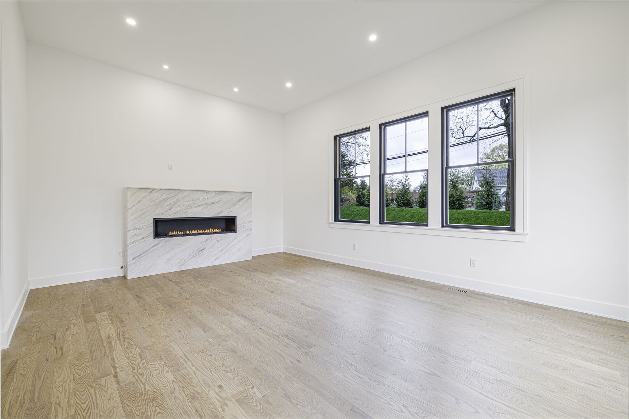 Living room fireplace, 36 Cognewaugh Road